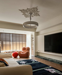 ����ɽ����ķ�ʽ���żң�ÿһ֡�����Ӱ����