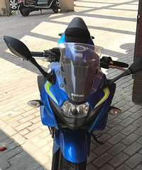 转手一辆刚买两个月的铃木GSX250R趴赛摩托车