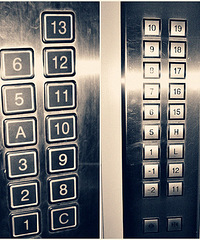 �������٩٩����ѡ��¥��ʱ���������ô��