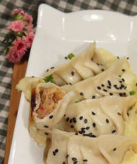 泡菜真是百搭的,泡菜煎饺也很好吃哟