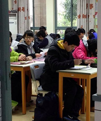 �㽭����Ҫȡ���༶���Ժ���Ҳûͬ��ͬѧ��(����һ��2014���Ե�)