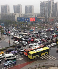 �£��������ҽԺʮ��·��,�³������أ�