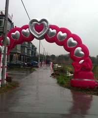 �������½����Խ��Խ¡����~~������ĳ�أ�