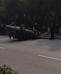 ͩ�������γ� ͻȻ�Լ������ڵأ����˹���