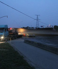 ƽ��һ��ҳ�����������ײ�����1��1��