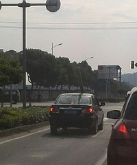 ����С�γ��е�ţ�ģ�һ������~