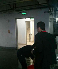 ���� ��Ե���ͣ������ˮ�ֵĽ���