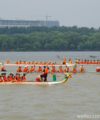 ������ڵ�һ�죬�Ϻ�����������