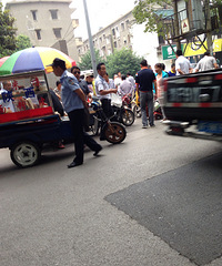 �Ϻ�·���ɰ�̯·��û�˹�ô����