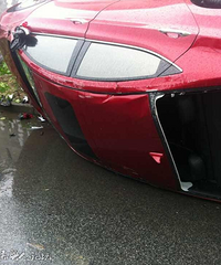 ������B�ʶ��磬Ϊ��������ײ�ϵ��߸ˣ�