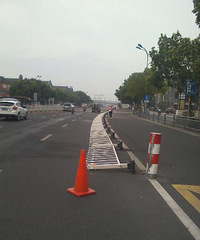 �賿÷��ֺ���·���Ÿ�����������Ƶ����ɾƹ���Ϊ