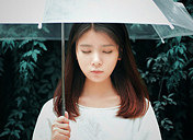 93年本地MM 自己创业 找个89的单身汉子