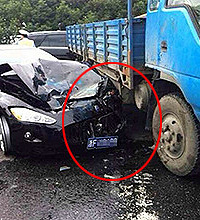 货车全责?豪车车主要求赔新车