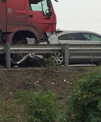 ���ײ�ϱ�� ������λ�ĳ˿ͱ���������