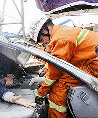 ����������������ǡ� ���˳��ӵ���Χǽ