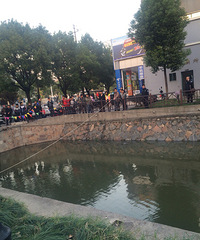 է����������һ����ײ�����˵����¼�����˵һ��һ��