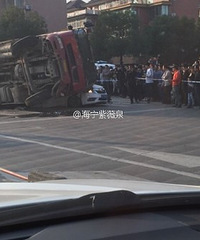 һ���󿨲෭  ò��ѹ����һ���γ�