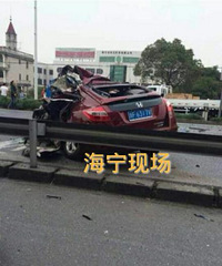 ��������������һ����С������ײ  ˾����������