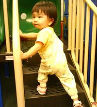 3�꺢�Ӵ�¥���Ϲ��� ����ȴ��֪������˭