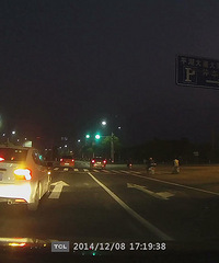 ��ļ����������ǰ���̵ƣ�·��ͣ�����ˣ������ԣ�