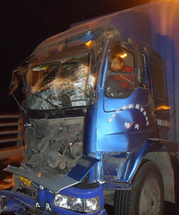 ���ܴ����賿����2�˱���   ��������������Ԯ