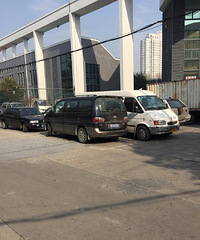 ���Σ�300�����ϳ���ռ������λ��Ų��