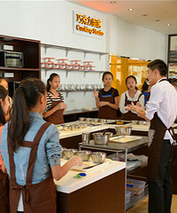 [����]1.30-2.8˹�����ɿ�����԰����Ʊ����