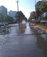 ��Ժ���ſ�����˨��ײ�ˣ�����Ȫ��