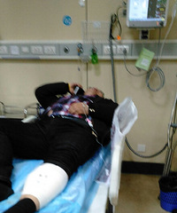 ͻ��������ĳ·������ͻȻ��̥ �˿�С��Ѫ��������