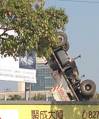 ����ͷ���ϡ�+ ����˾��̫���ԣ��ѳ������Ľų���