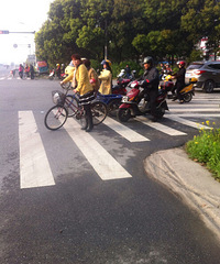 ����ͷ���ϡ���ƿ������������