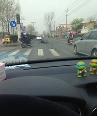 ����ͷ���ϡ�+Ů˾�������������Ħ�г������β���