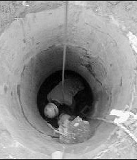 һ���˴ӹ���9¥������׹�䵽4¥