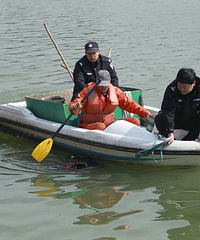 �������������������Ͻֺ��������Ůʬ�壿