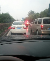 ������·�����¸շ������¹ʴ󿨳��嵽����