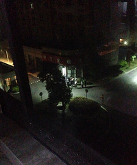 �涼��Ԣ���������¼��������Ѿ�˯������¥�µ�����������