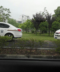 ͻ����ӭ�������泤ˮ������Ů��ʬ