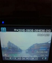 ����˳��ⷢ����������ɫ����ײ����ת��90��