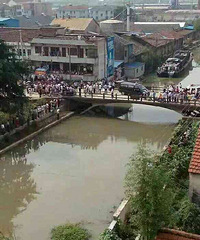 ��������ϴ�ǧ�����£�����Ůʬ