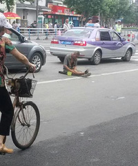 ���ֲ��ɣ���վ�и���ؤֱ����������·��