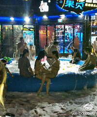 �ºӵ�����Ӿ�أ�������ĺ���