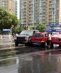 �ڴ��󷢱��Ͽ�����һ���¹ʣ��������β������صģ�