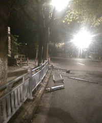 �����˲�䱻ײ�� ����˾����Ȼ�ú�ҹ���ˣ�ͼ��