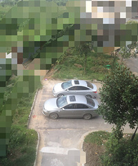 ����֪��¥�����λ��Ҫͣ���������ұߵ���