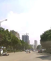 �ƴ������˲Ź�Ԣ���﷢��������һ������ײ�˵綯��