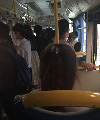 ԭ����Ů���Ǹ�С͵