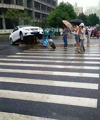 һ����ɫ������־����������뵺