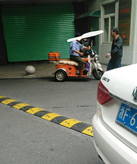 ������˺�˾��������8���һ����Ů�ӴӲ�