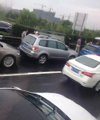 ���ѱ��ϣ��ռκ�����8����ײ��