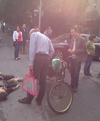 ���ƣ��µϽγ��ڼ��ſڴ����ˣ�